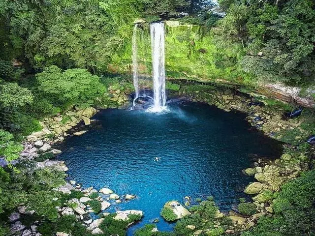 Cascada Misol-Ha en la Ruta del Tren Maya