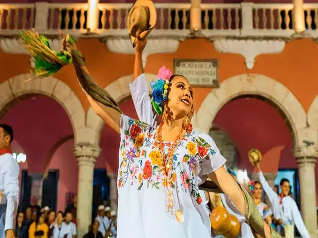 Traje Típico de Yucatán