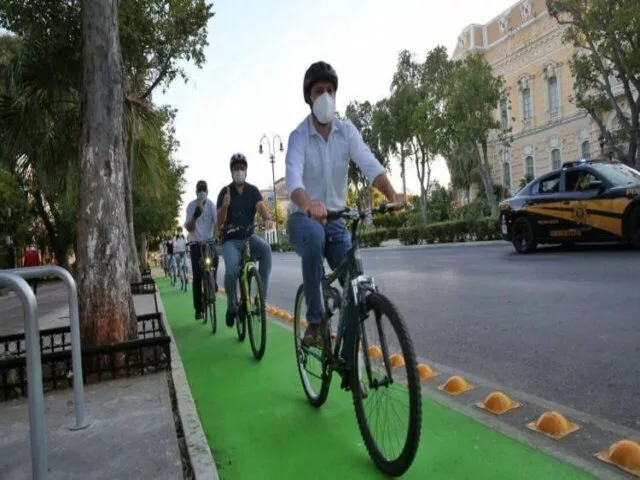 Bicicleta en Paseo Montejo Mérida