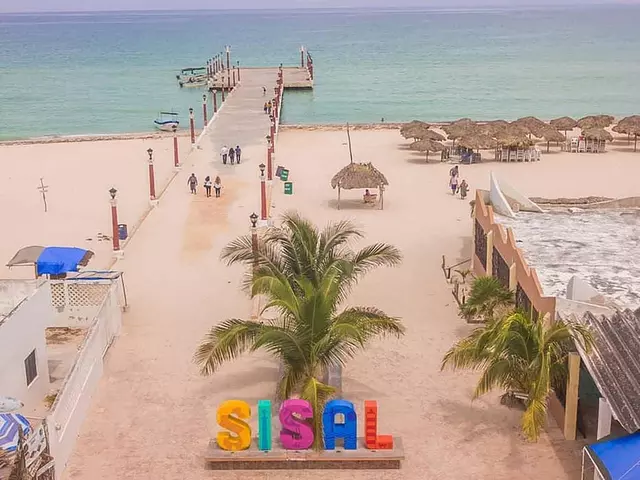 Playa Sisal