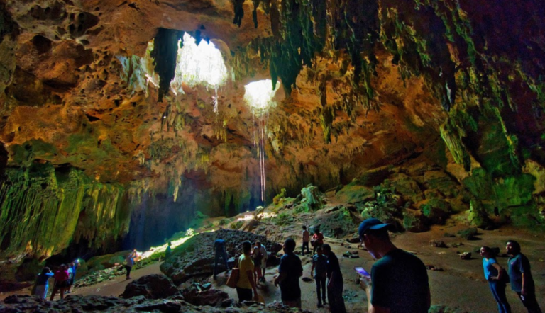 Cuevas de Loltún