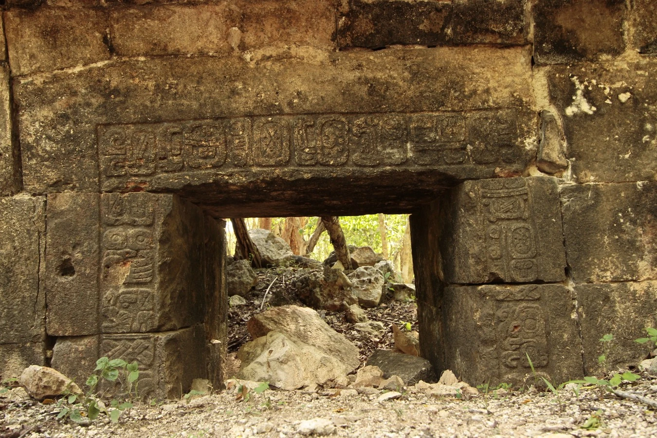 Jeroglíficos Sitio Arqueológico de Sayil